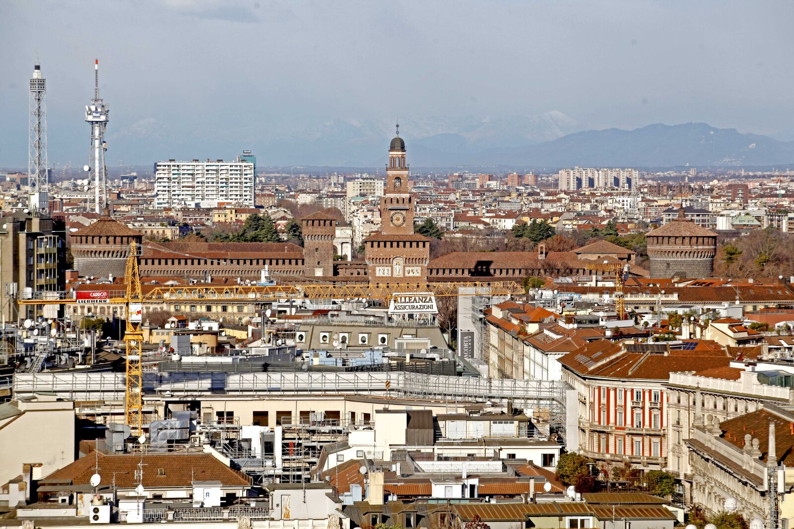 Canon EOS 5D Mark II sample photo. City, milan, sky photography