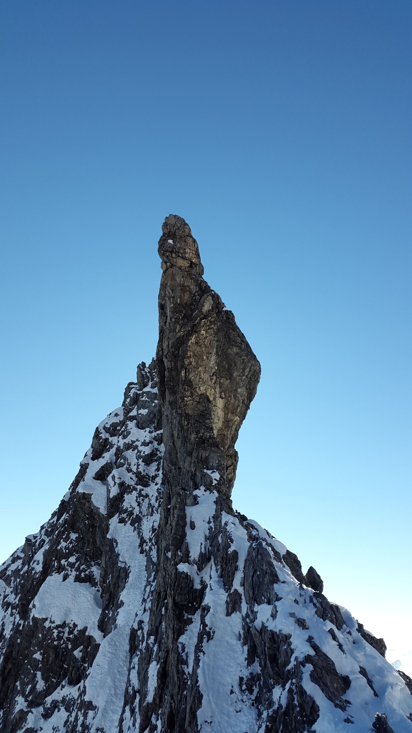 Samsung Galaxy Alpha sample photo. Pinnacle, cliff, signal head photography