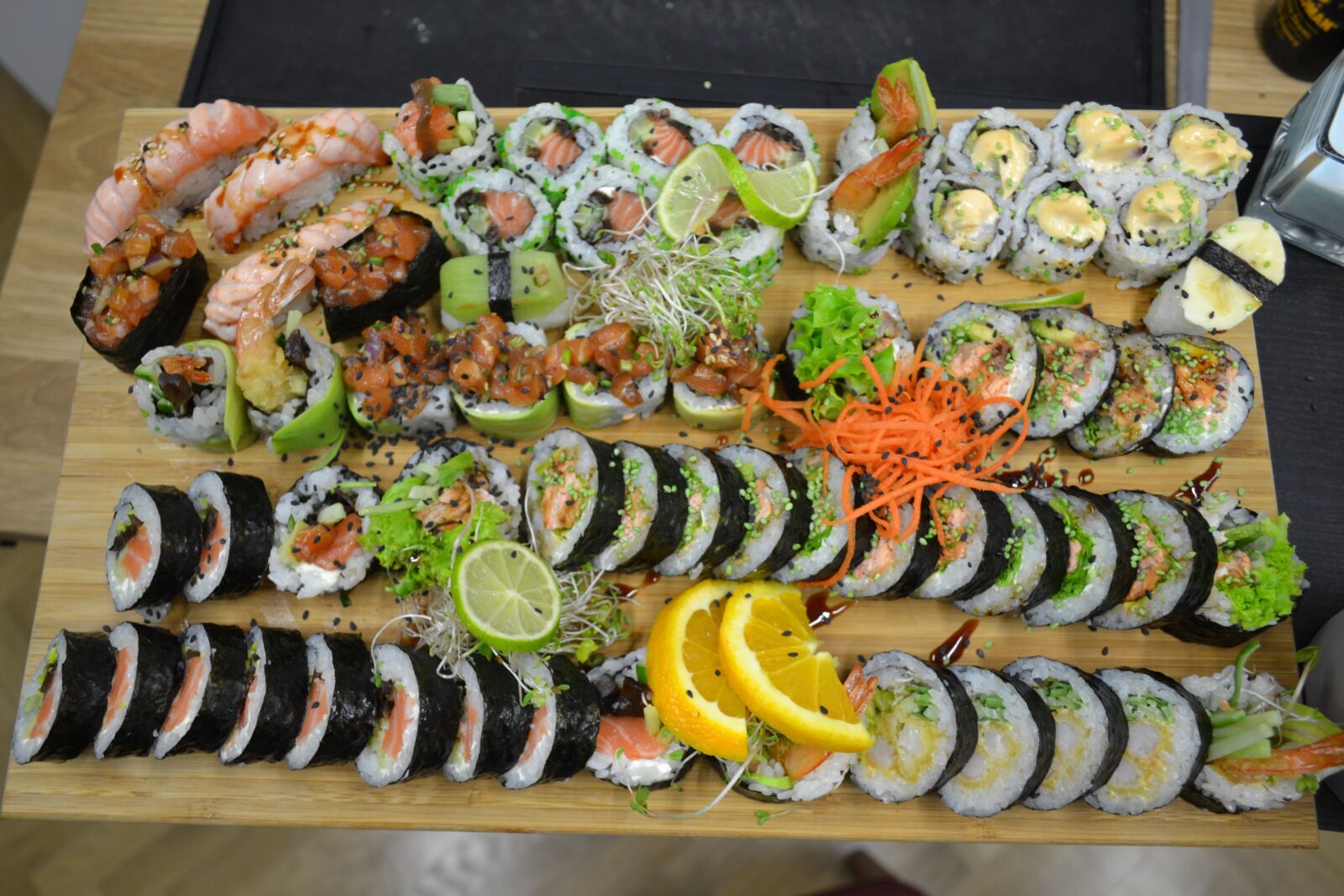 Nikon D3100 sample photo. Eating, sushi, japan photography