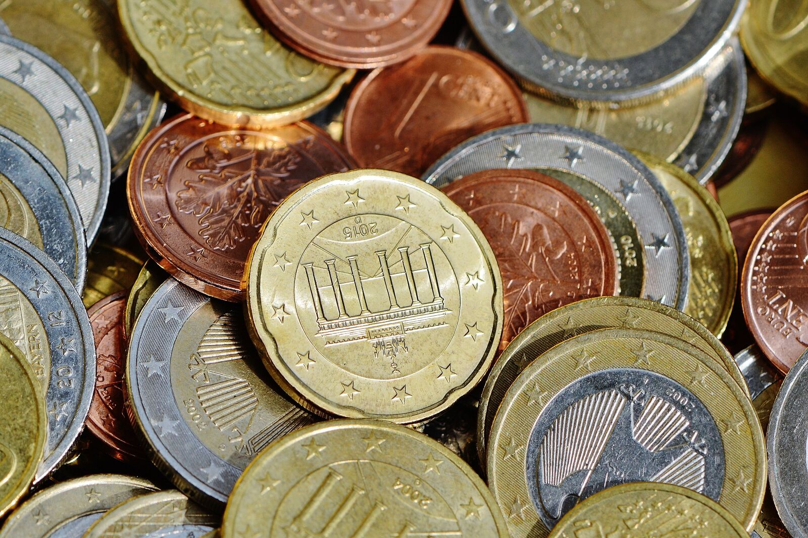 Nikon D3200 sample photo. Money, coins, euro photography