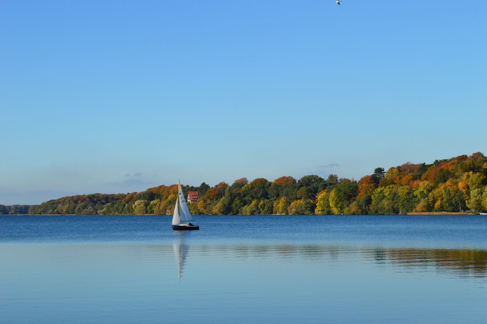 Nikon D3200 sample photo. Boat, lake, water photography