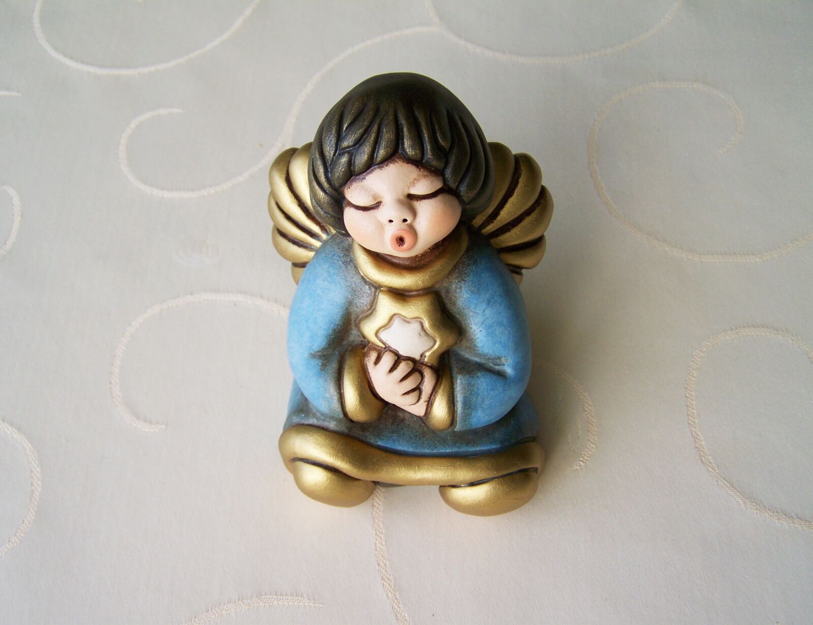 Kodak EASYSHARE ZD710 ZOOM DIGITAL CAMERA sample photo. Nikki, porcelain figurine, christmas photography