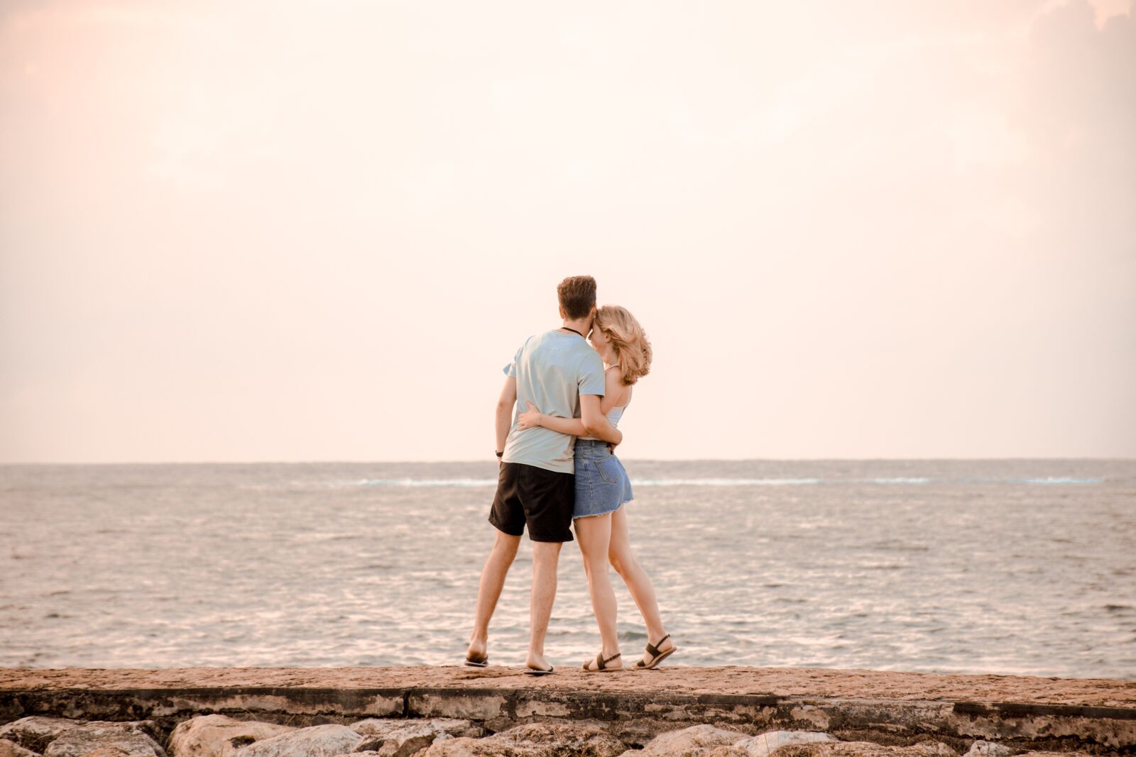 Nikon D5300 sample photo. Couple, summer, beach photography