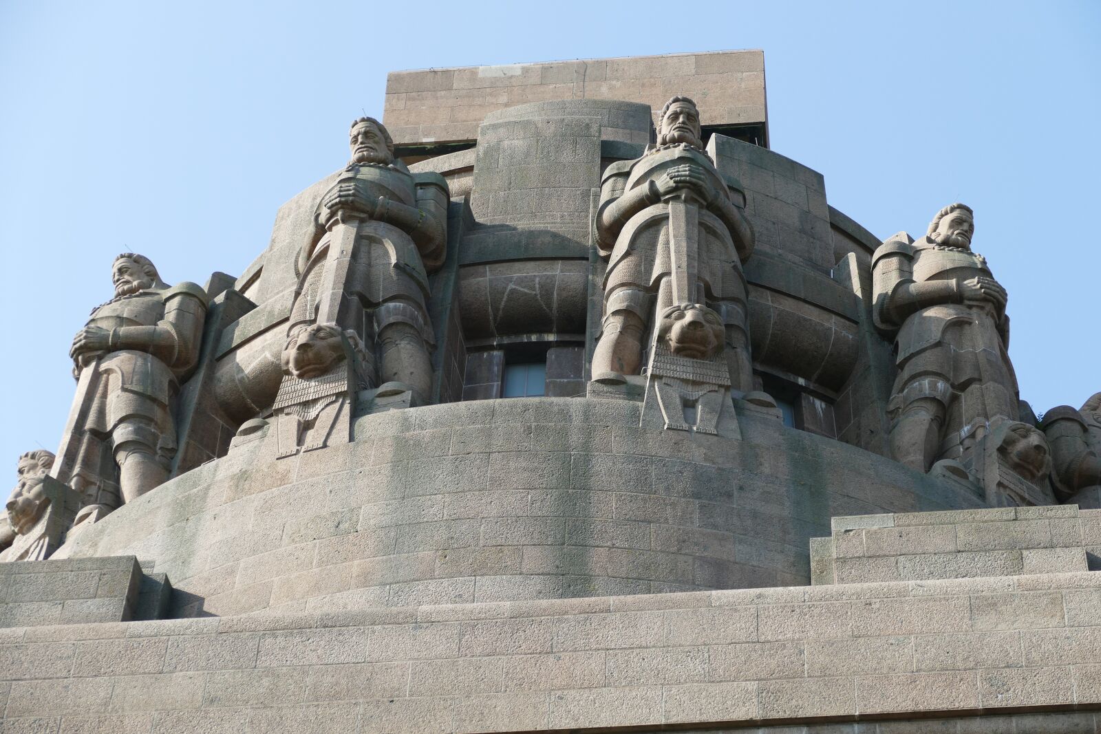 Panasonic Lumix DMC-FZ1000 sample photo. Leipzig, völkerschlachtdenkmal, monument photography