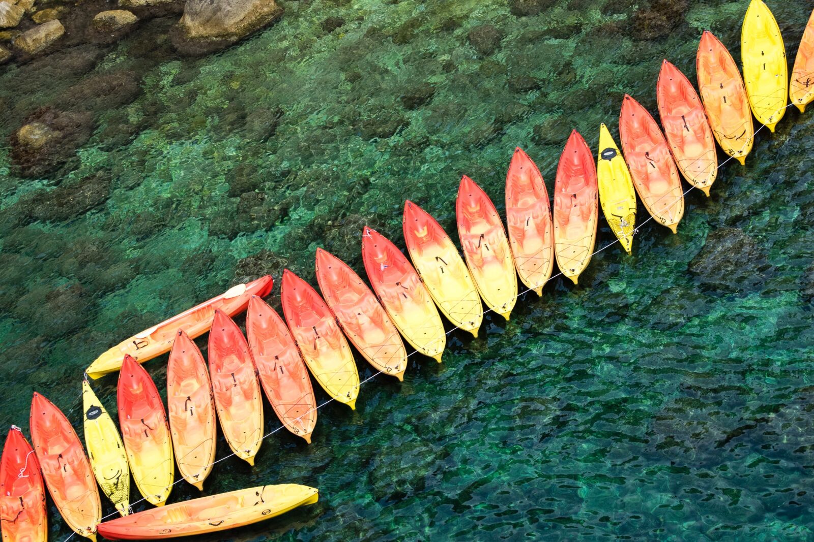 Nikon D5300 sample photo. Kayaks, sea, tourism photography