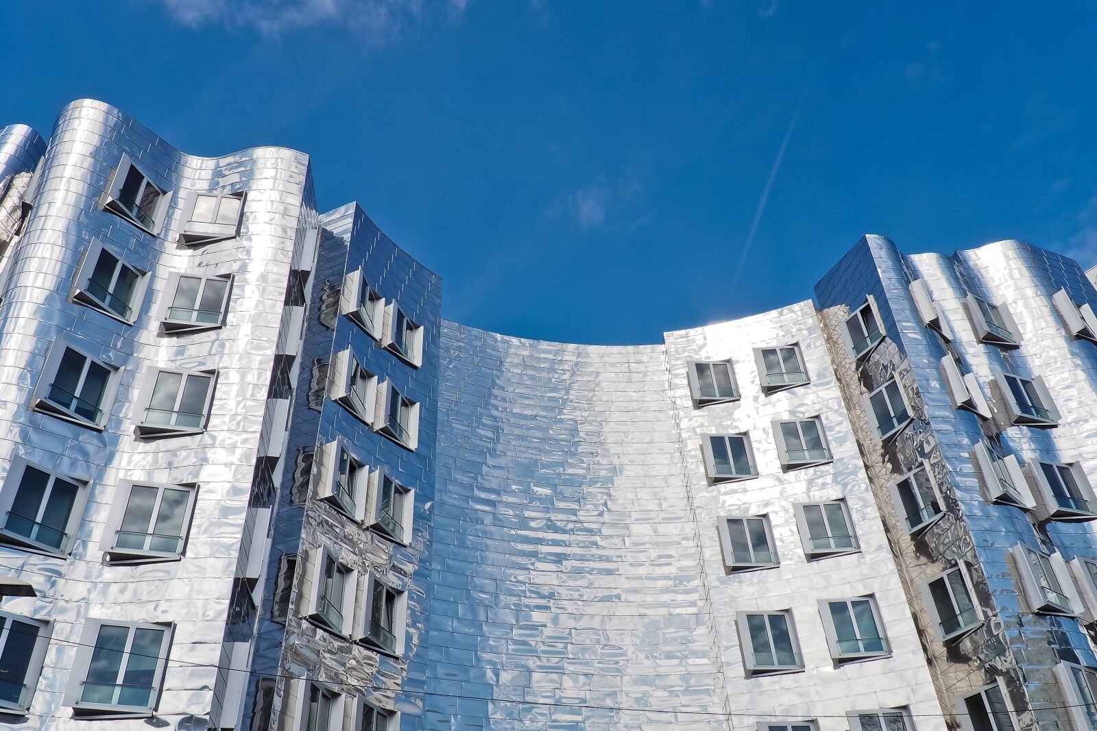 Olympus OM-D E-M10 sample photo. Architecture, modern, building photography