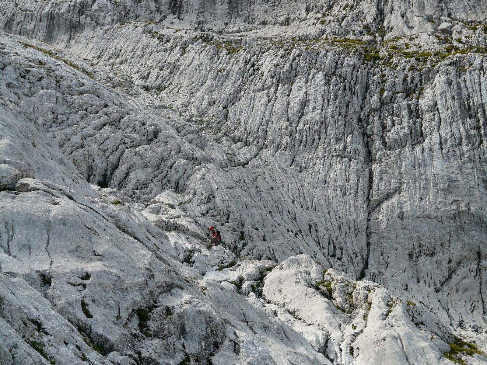 Panasonic DMC-FZ18 sample photo. Hike, rock, climbing photography