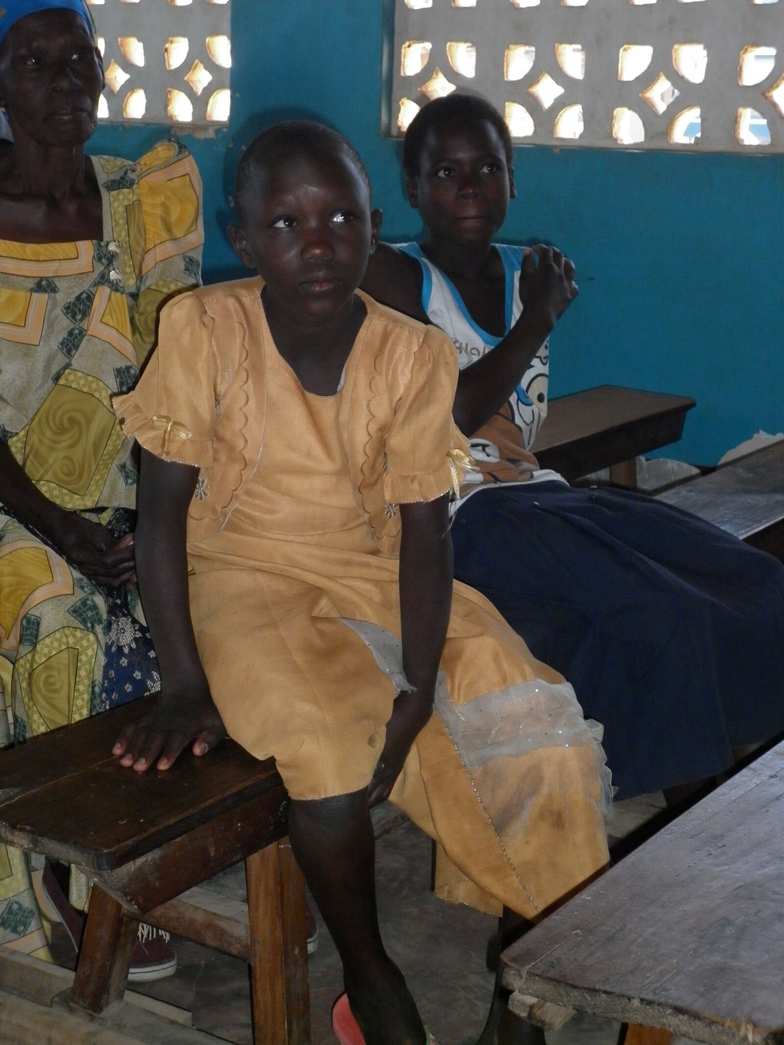 Panasonic DMC-F3 sample photo. Africa, churh, girls, poverty photography