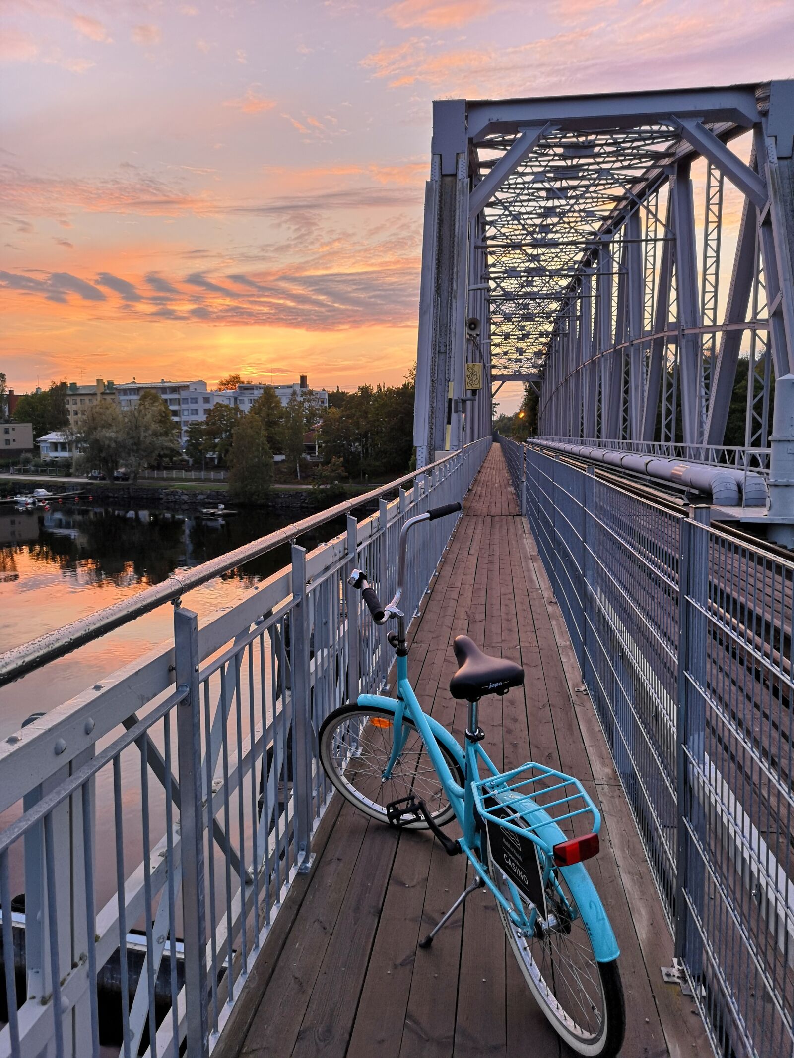 HUAWEI CLT-L29 sample photo. Bike, bridge, sunset photography