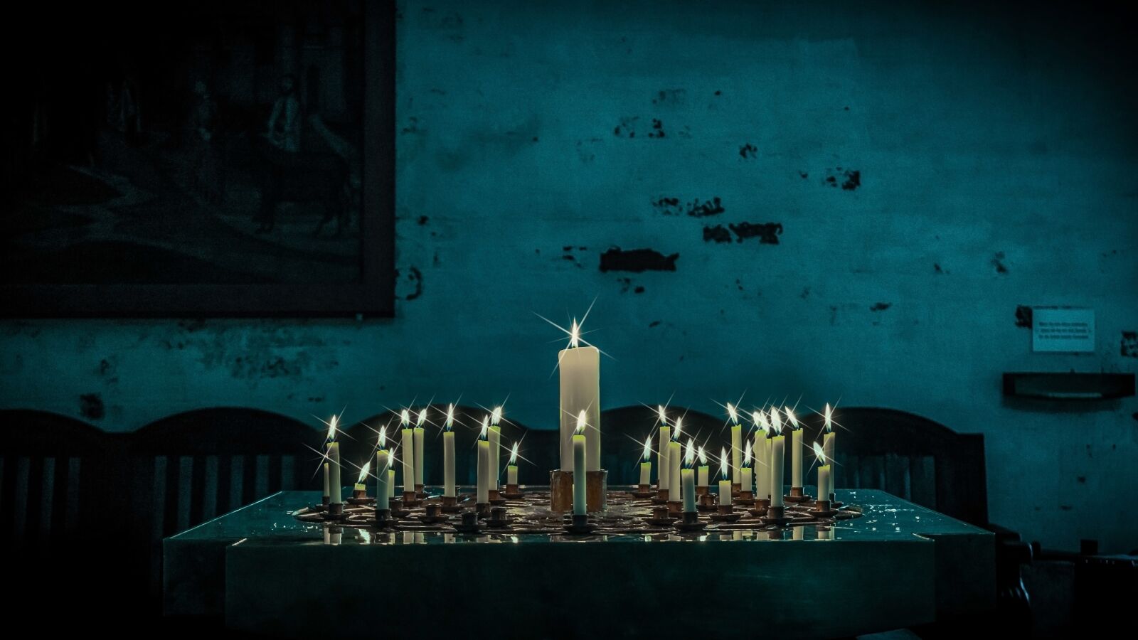 Sony a7 II + Sony FE 28-70mm F3.5-5.6 OSS sample photo. Candles, wax, light photography