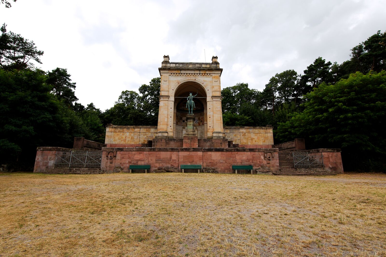 Canon EOS 6D sample photo. Architecture, old, travel photography