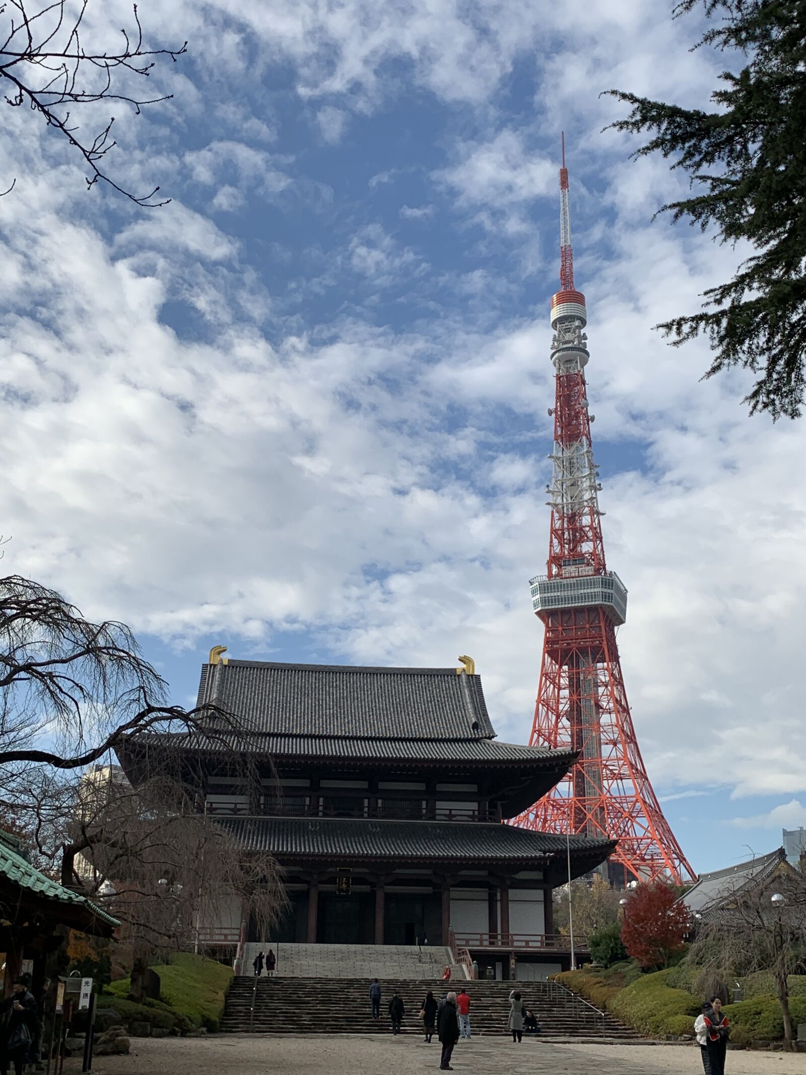 Apple iPhone XS Max sample photo. Shrine, tower, architecture photography