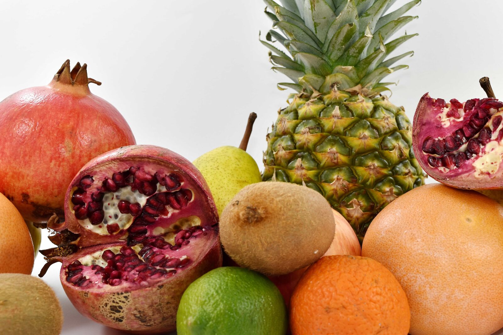 Nikon D5500 sample photo. Grapefruit, kiwi, pear, pineapple photography