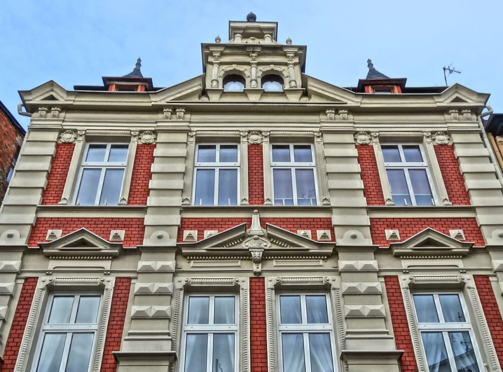 Sony Cyber-shot DSC-HX20V sample photo. Welniany rynek, bydgoszcz, facade photography