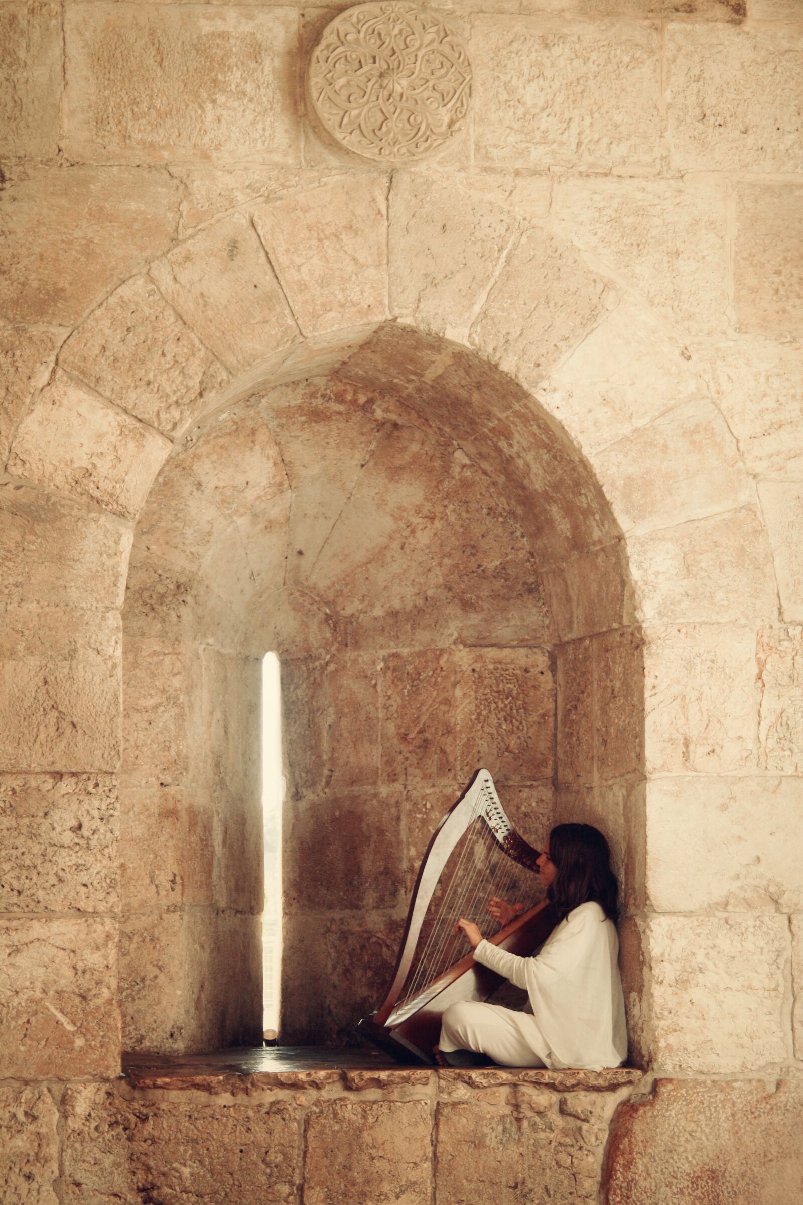 Canon EOS 1000D (EOS Digital Rebel XS / EOS Kiss F) sample photo. Music, jerusalem, traditional photography