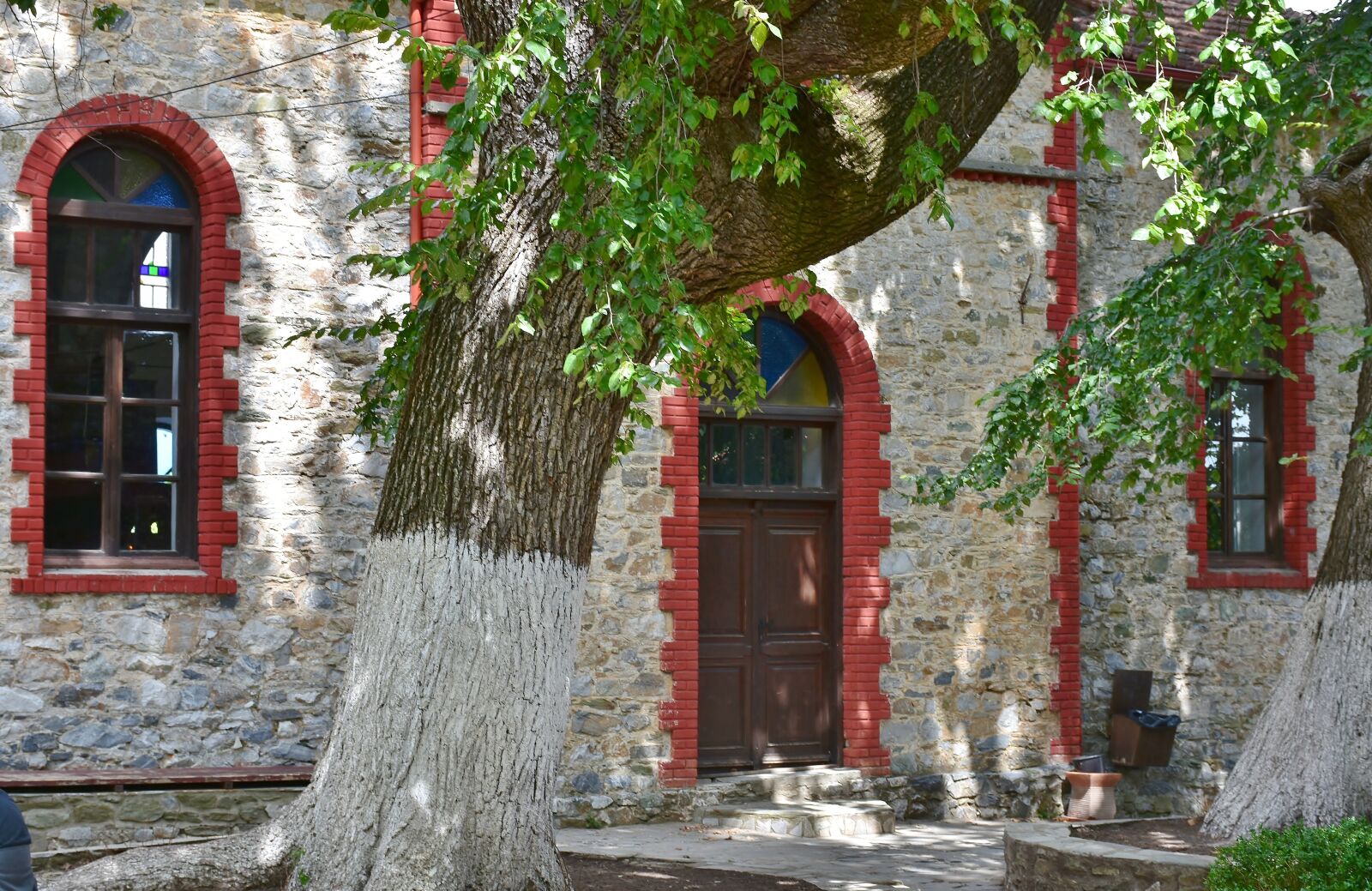 Nikon D7200 sample photo. Tree, building, nei pori photography