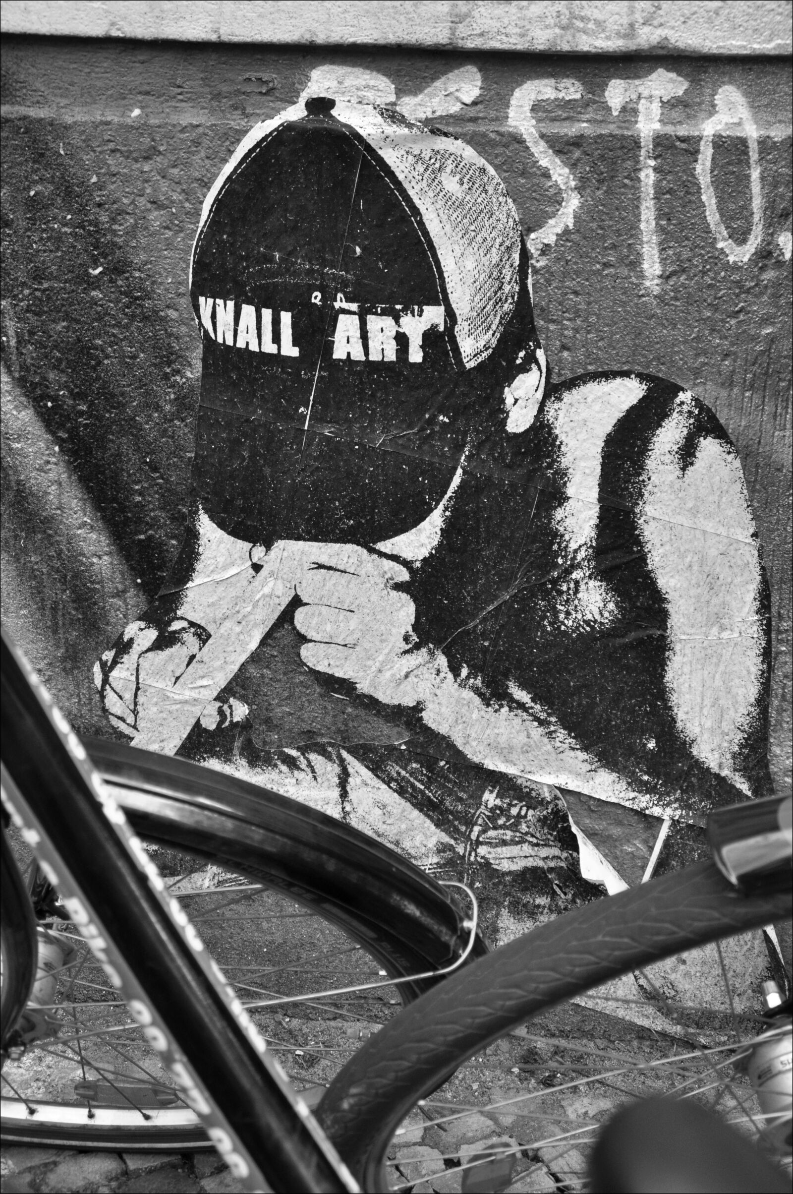 Nikon D5000 sample photo. Berlin, street art, art photography
