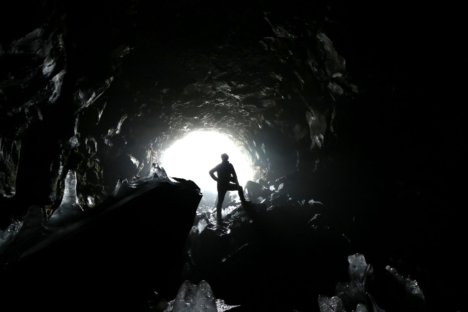Canon EOS 750D (EOS Rebel T6i / EOS Kiss X8i) sample photo. Iceland, cave, ice photography