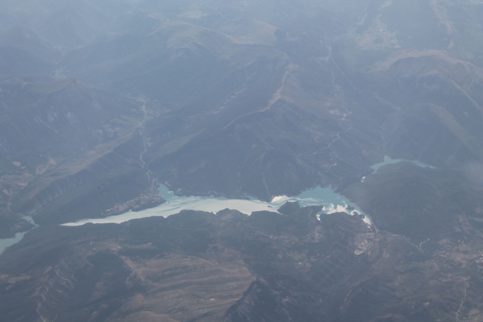 Canon EOS 1100D (EOS Rebel T3 / EOS Kiss X50) sample photo. Aerial view, mountains, lake photography