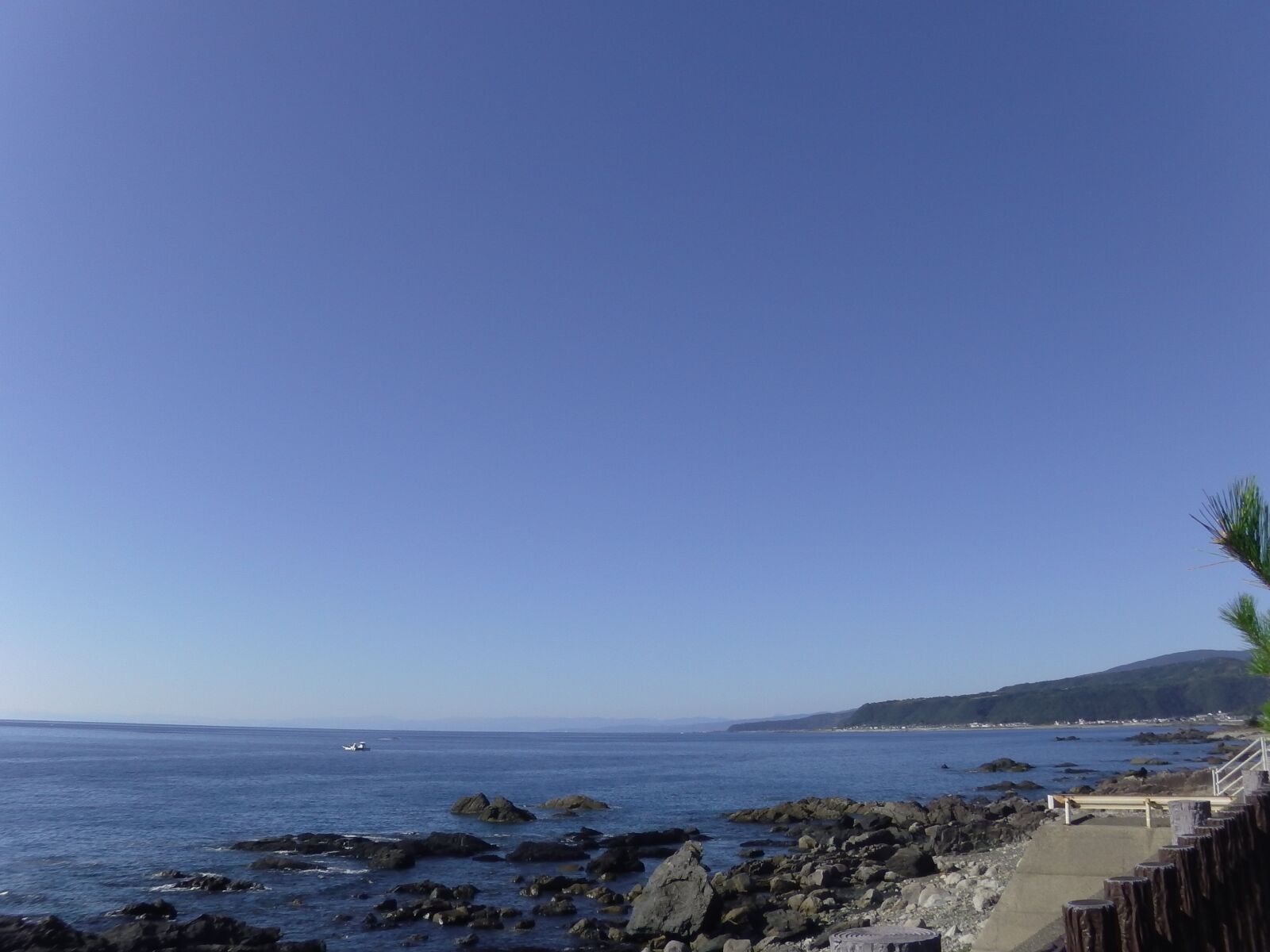 Panasonic HX-WA30 sample photo. Seaside, sky, sea photography