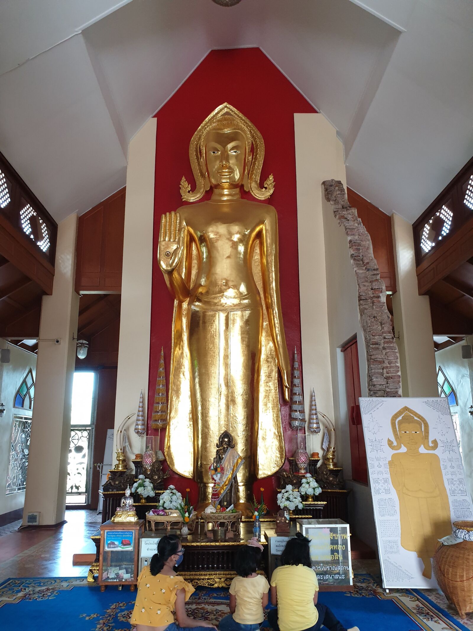 Samsung Galaxy S9+ sample photo. พระ, buddha statue, measure photography