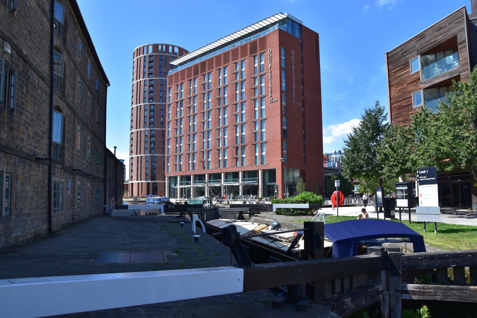 Nikon D5600 sample photo. Leeds, city, cityscape photography