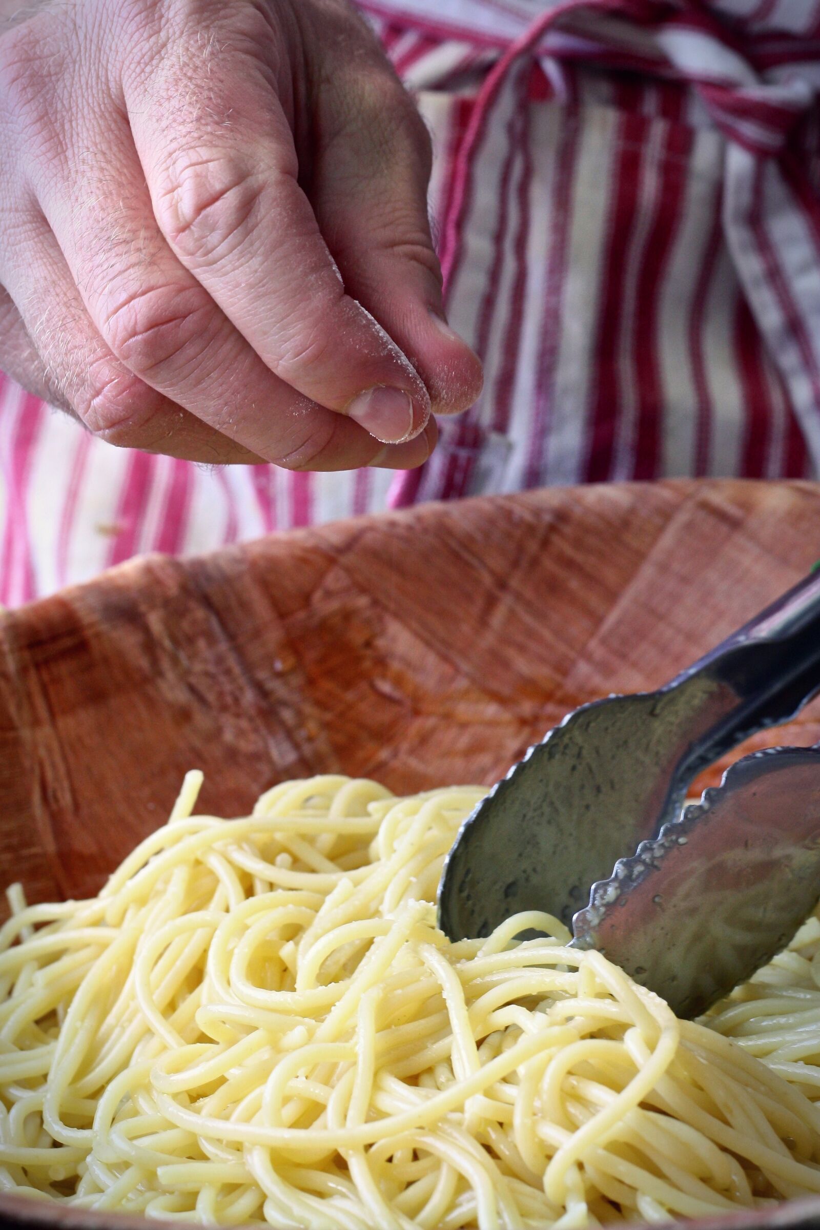 Canon EOS 1000D (EOS Digital Rebel XS / EOS Kiss F) sample photo. Pasta, spaghetti, food photography