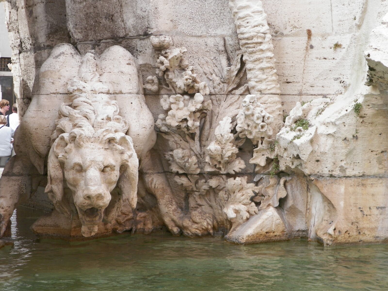 Kodak EASYSHARE Z5010 DIGITAL CAMERA sample photo. Lion, fountain, rome photography