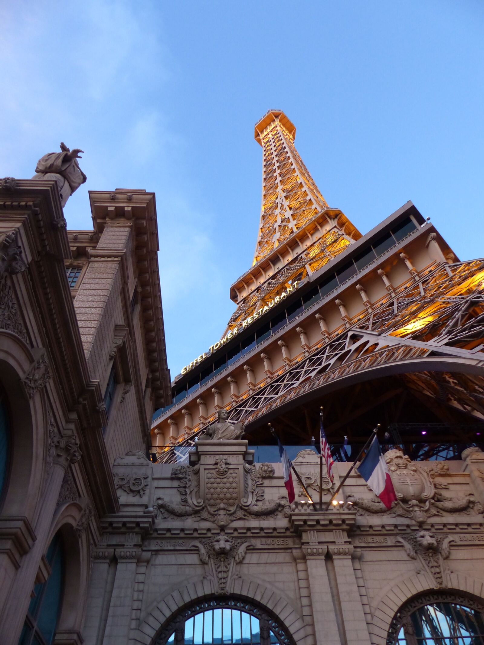Panasonic Lumix DMC-FZ200 sample photo. Vegas, paris, las vegas photography