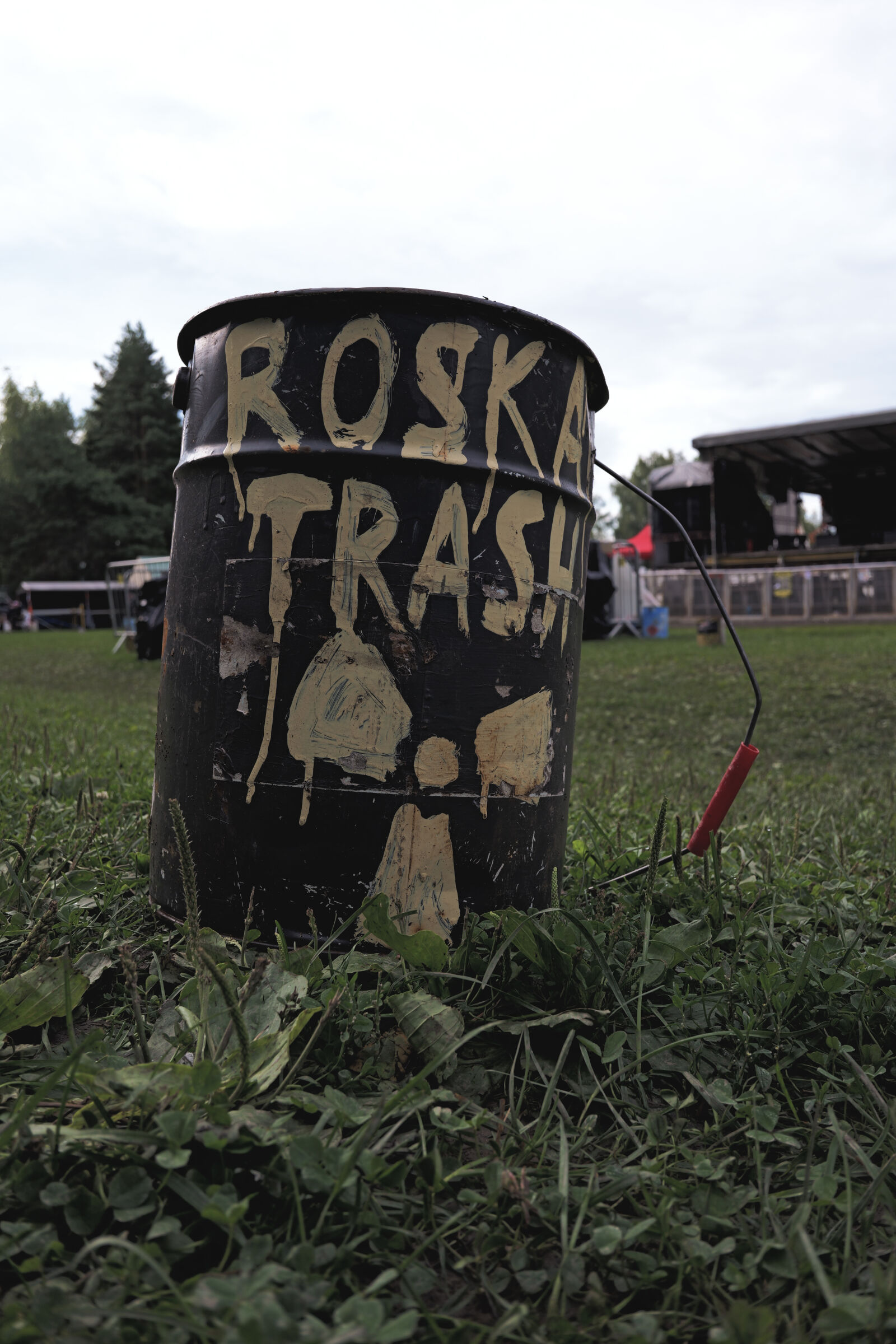 Panasonic Lumix DC-S9 sample photo. Hazardous trash photography