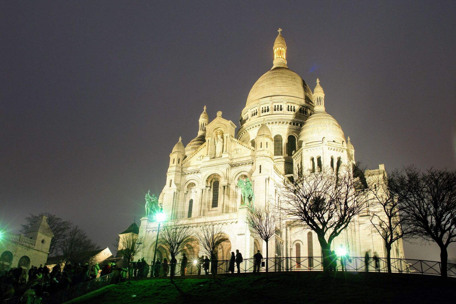Sony DSC-R1 sample photo. Paris, sacre coeur, church photography