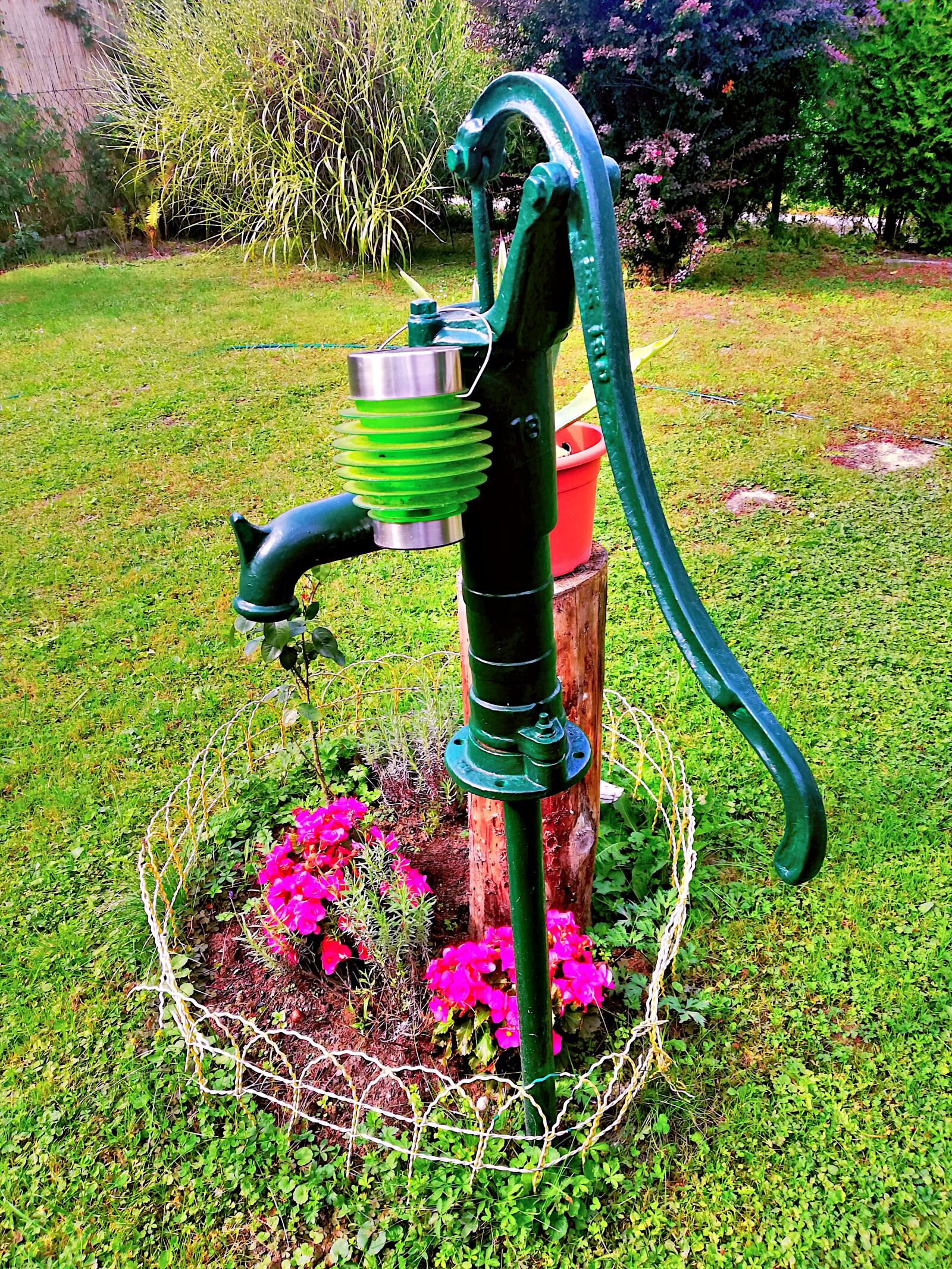 HUAWEI RNE-L21 sample photo. Decorative fountains, water pump photography