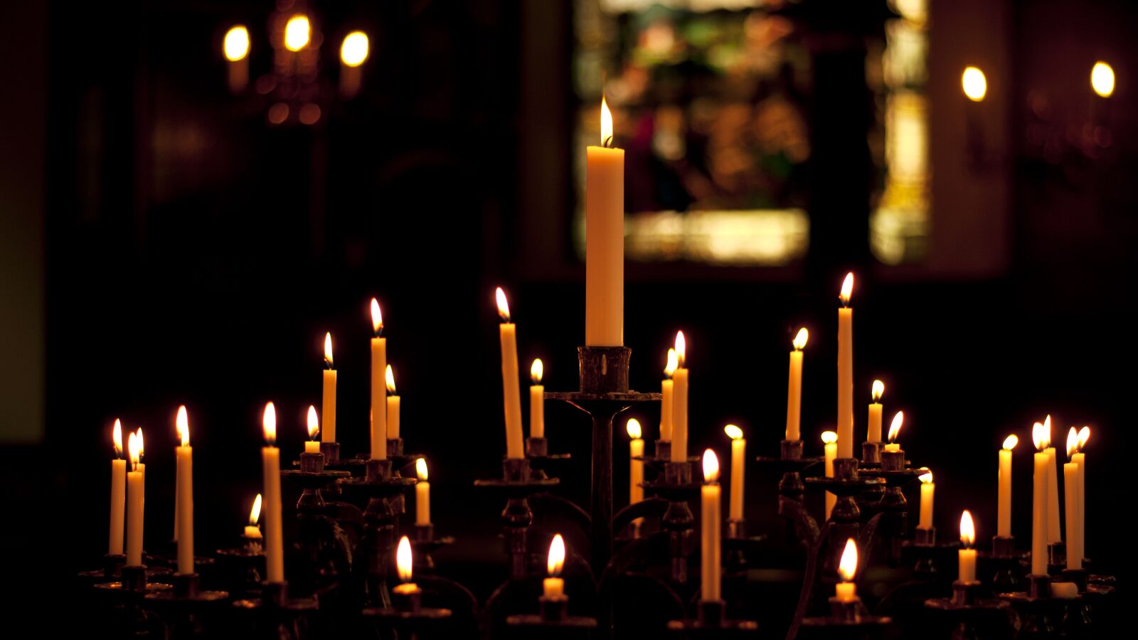 Nikon D5000 sample photo. Candles, church, religion photography