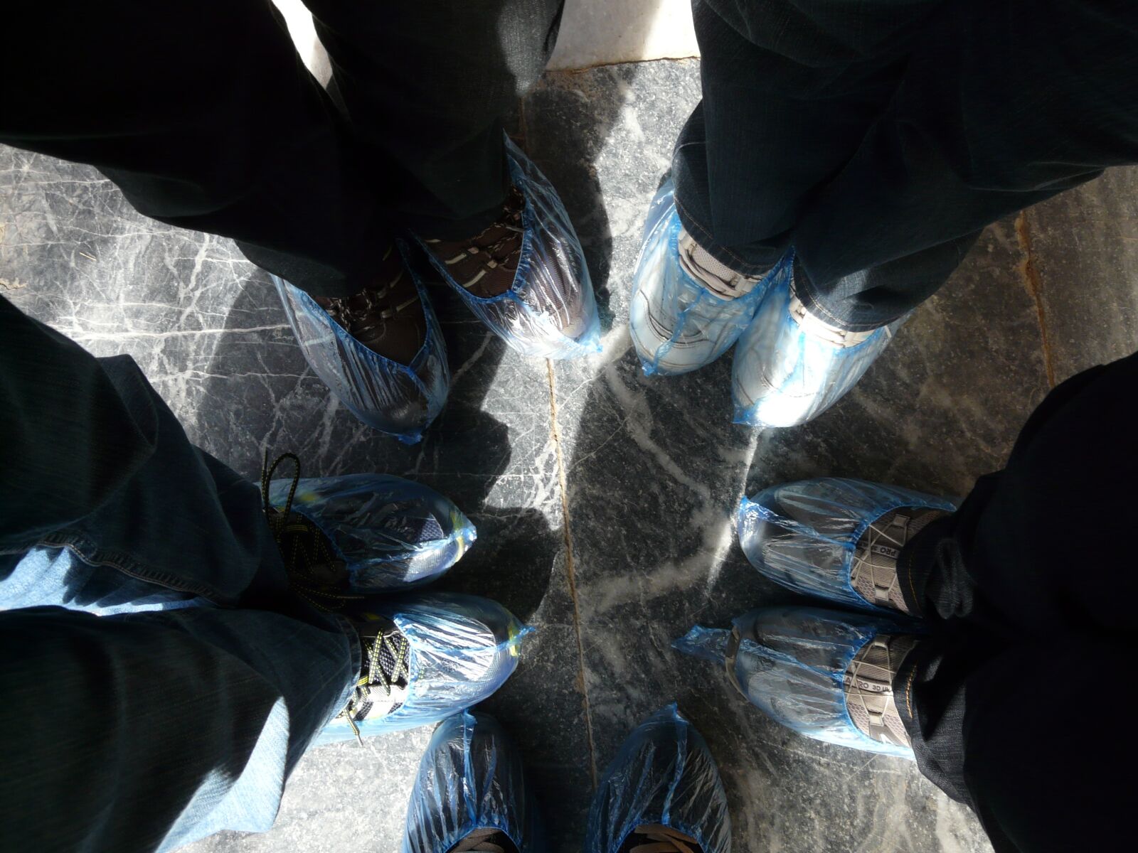 Panasonic DMC-FZ18 sample photo. Feet, protection, protective case photography