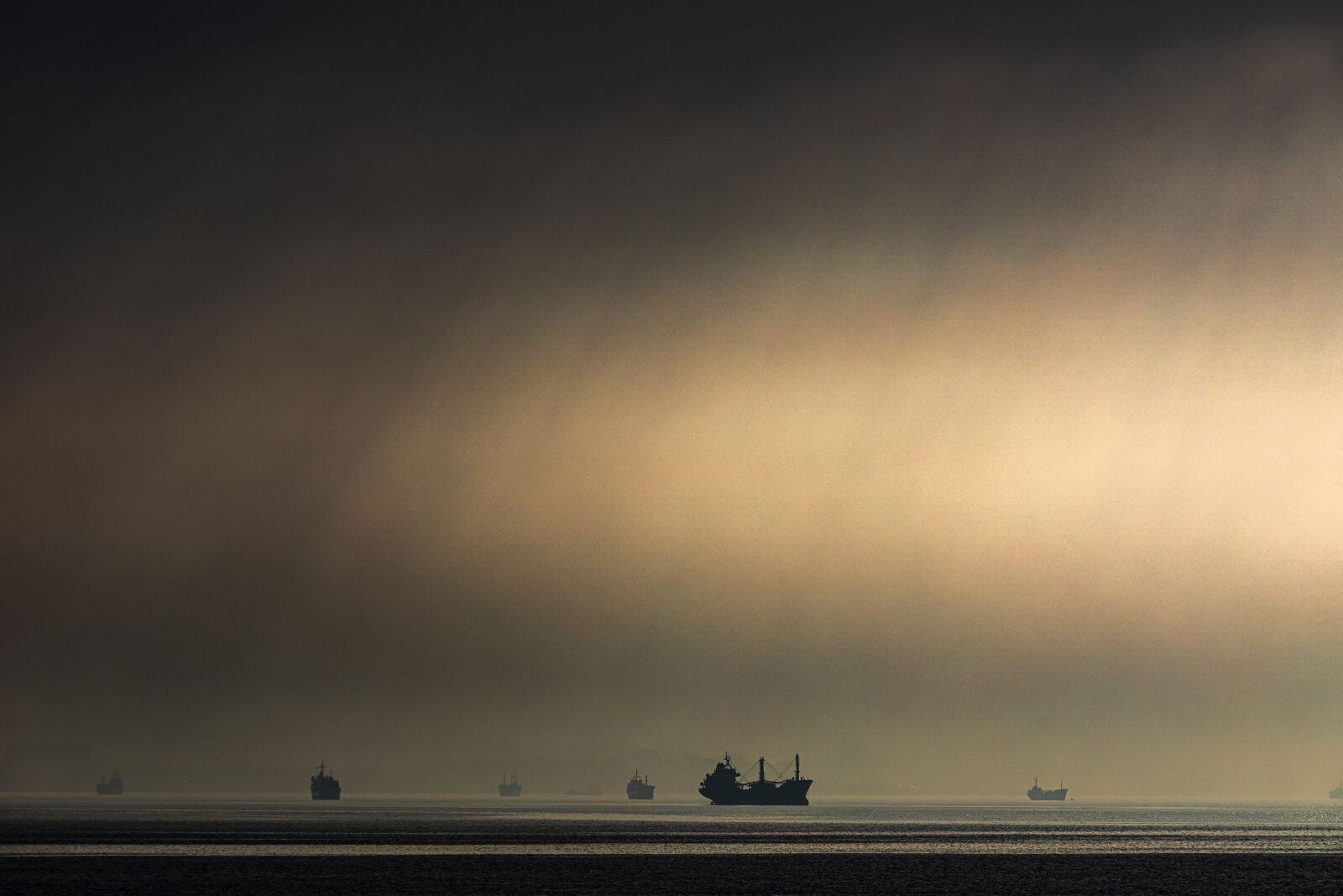 Canon EF 180mm F3.5L Macro USM sample photo. Sea, marmara, mist photography