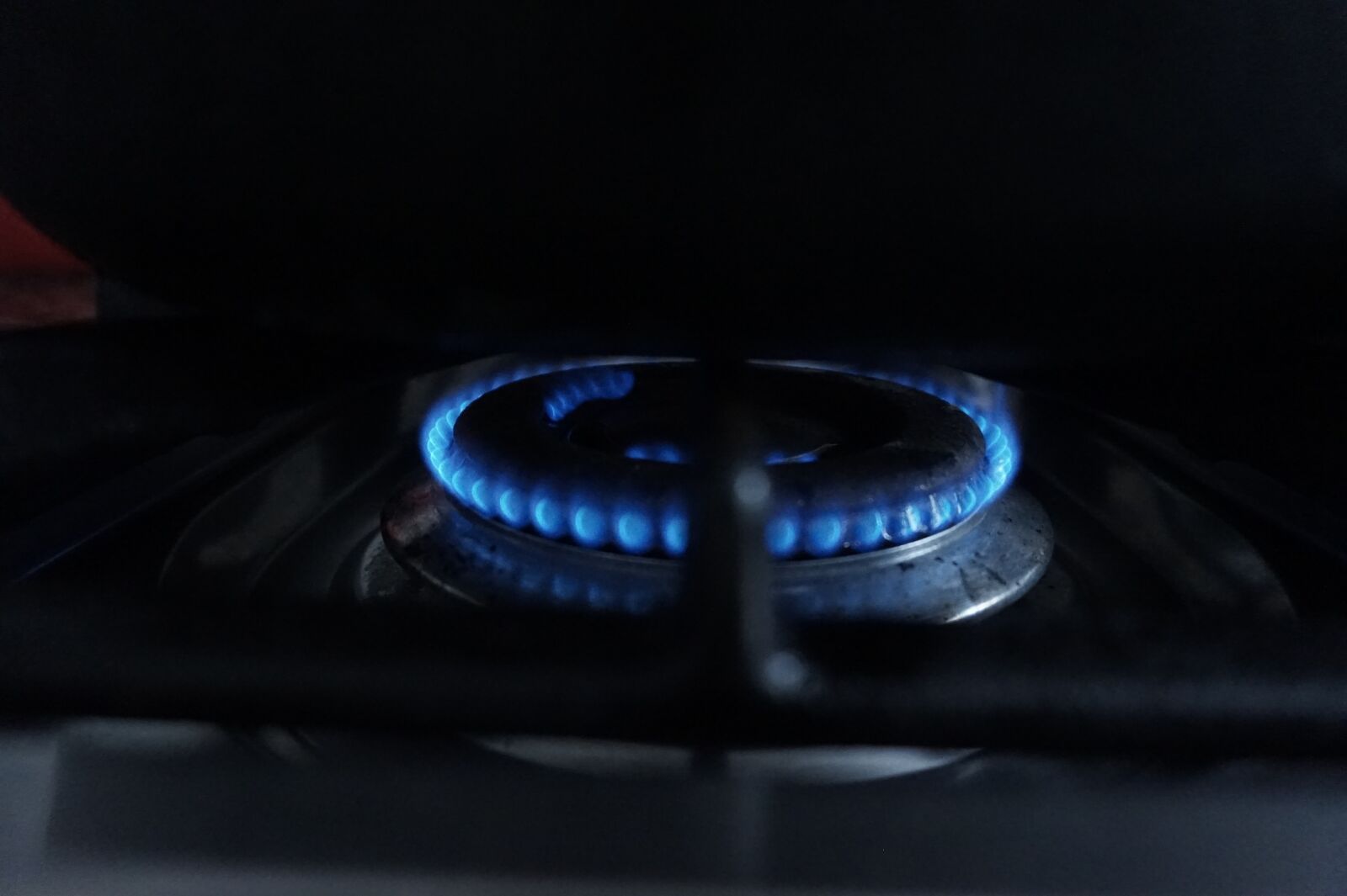 Sony Alpha a5000 (ILCE 5000) sample photo. Fire, gas, blue photography