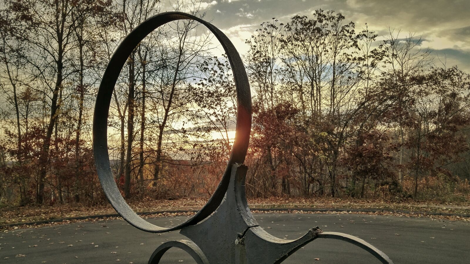LG G4 sample photo. Fall, leaves, sculpture, sunrise photography