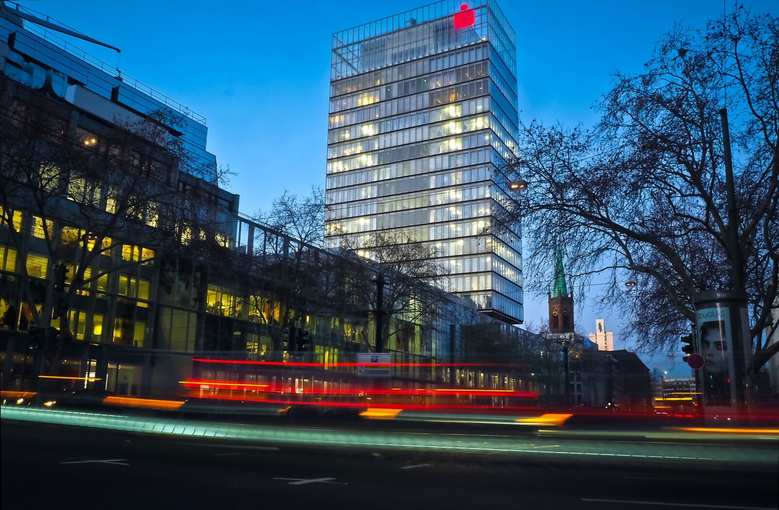 Olympus OM-D E-M10 sample photo. Architecture, night, building photography
