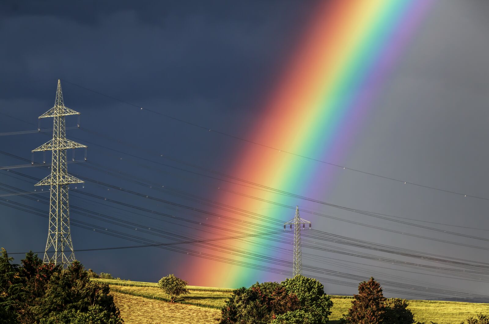 Canon EOS 80D sample photo. Rainbow, meadow, strommast photography