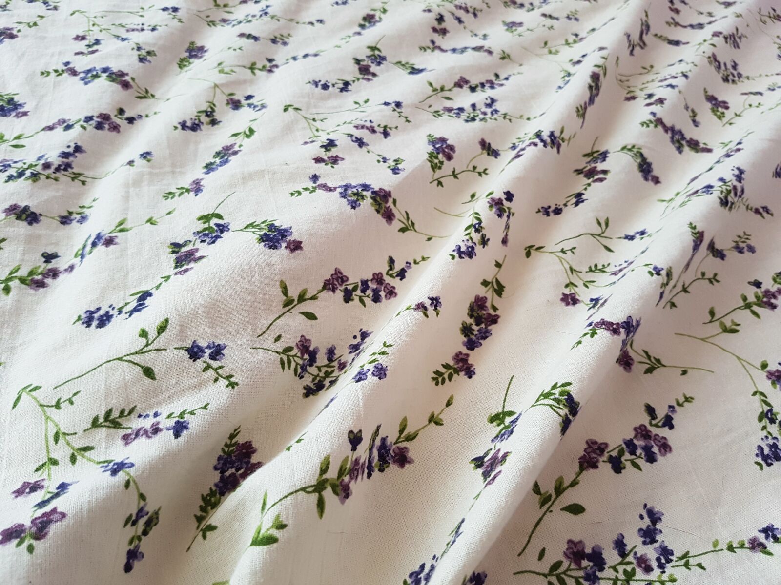 Samsung Galaxy S7 Edge sample photo. Lavender, bedding, fabric photography
