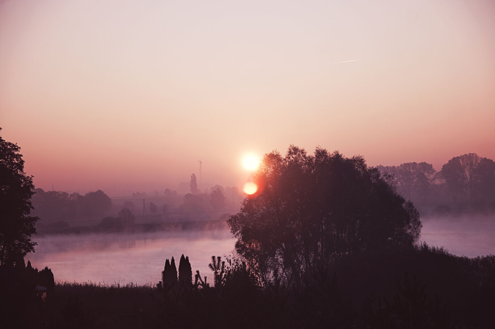 KONICA MINOLTA DYNAX 7D sample photo. Lake, sunrise photography