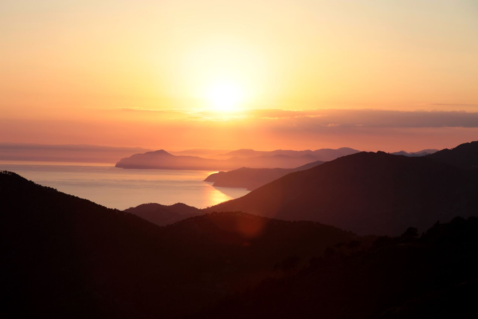 Canon EOS 5D Mark II sample photo. Italy, sunset, landscape photography