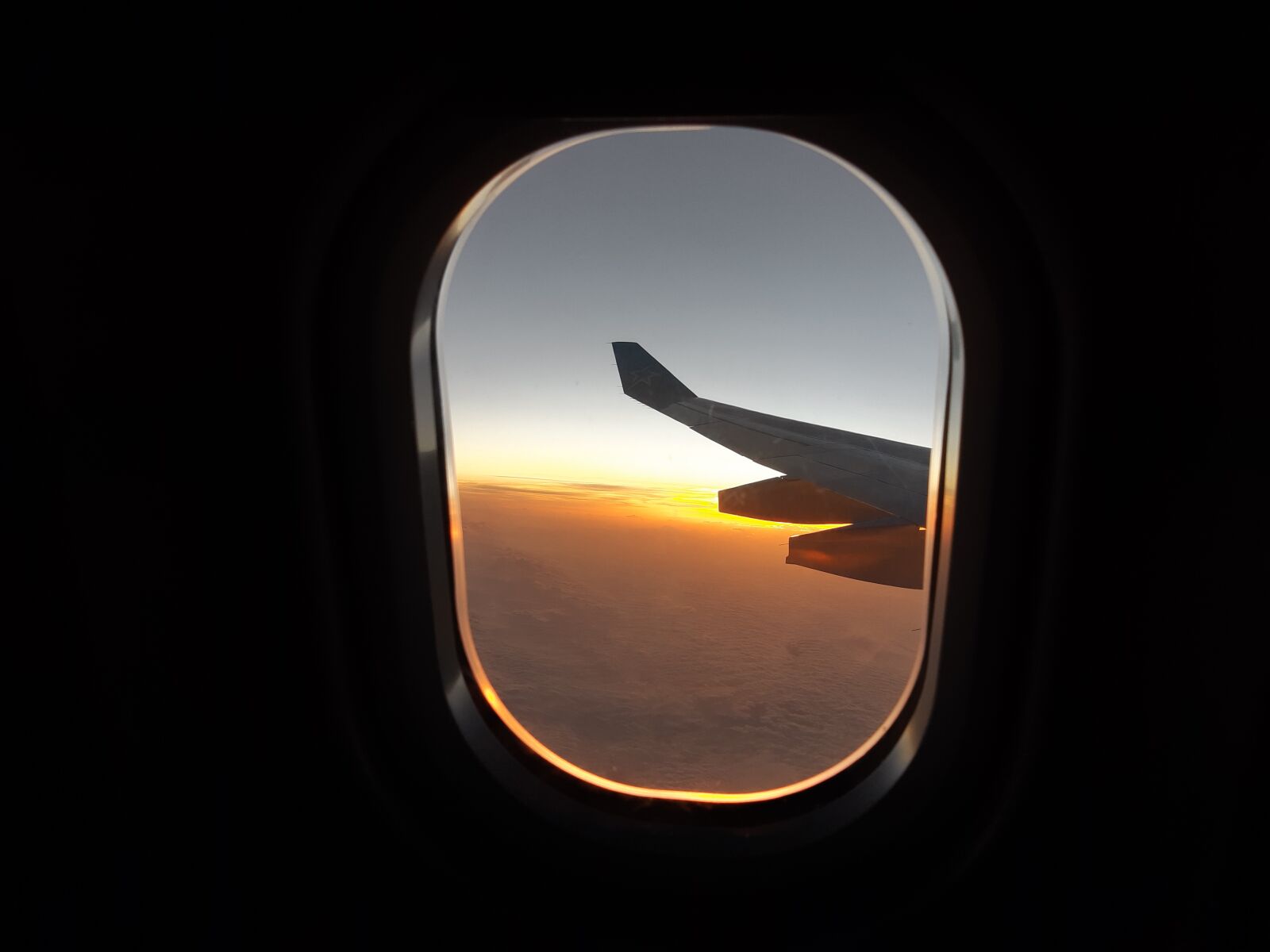Samsung Galaxy A8(2018) sample photo. Sunset, travel, aircraft photography