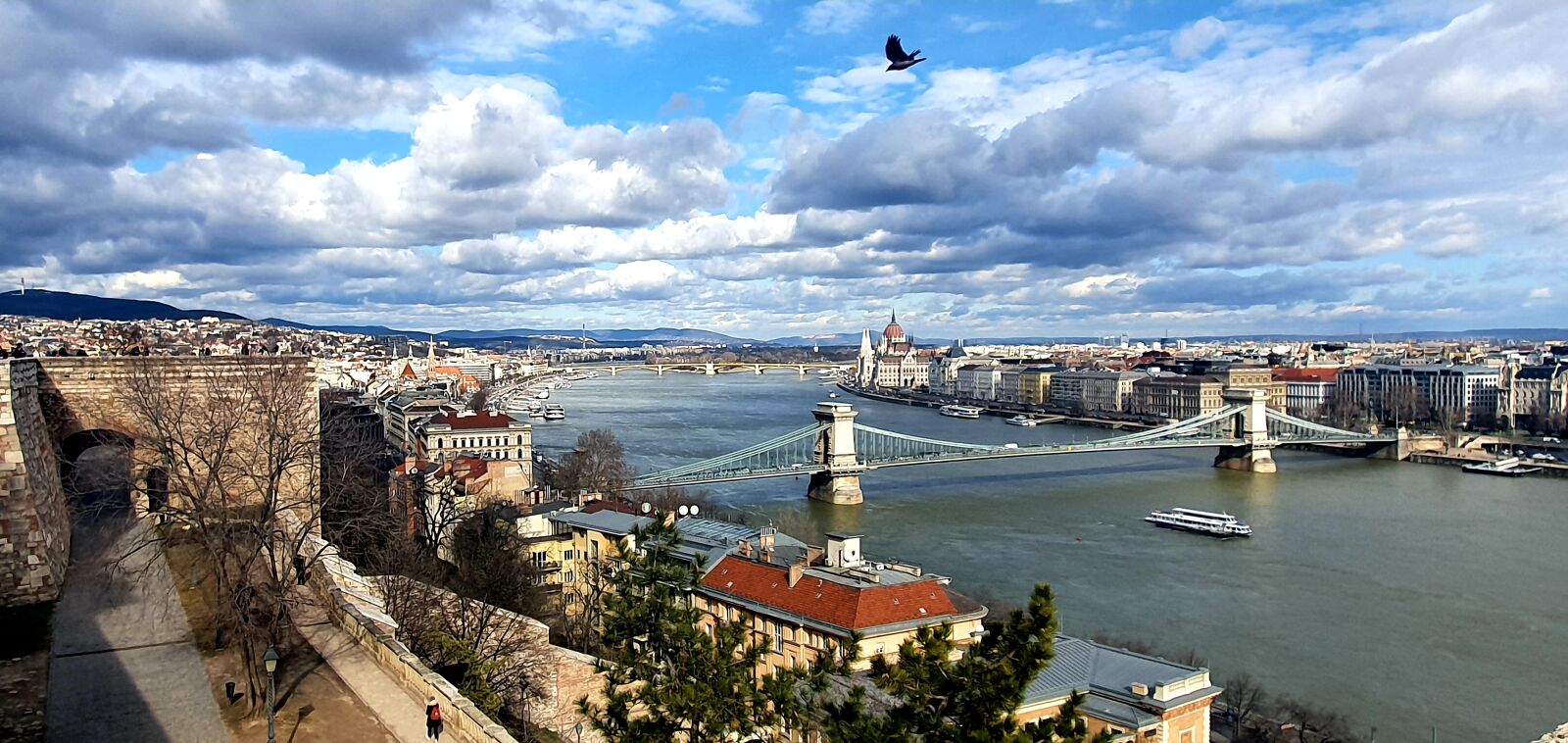 Samsung Galaxy S10+ sample photo. Budapest, view, castle photography