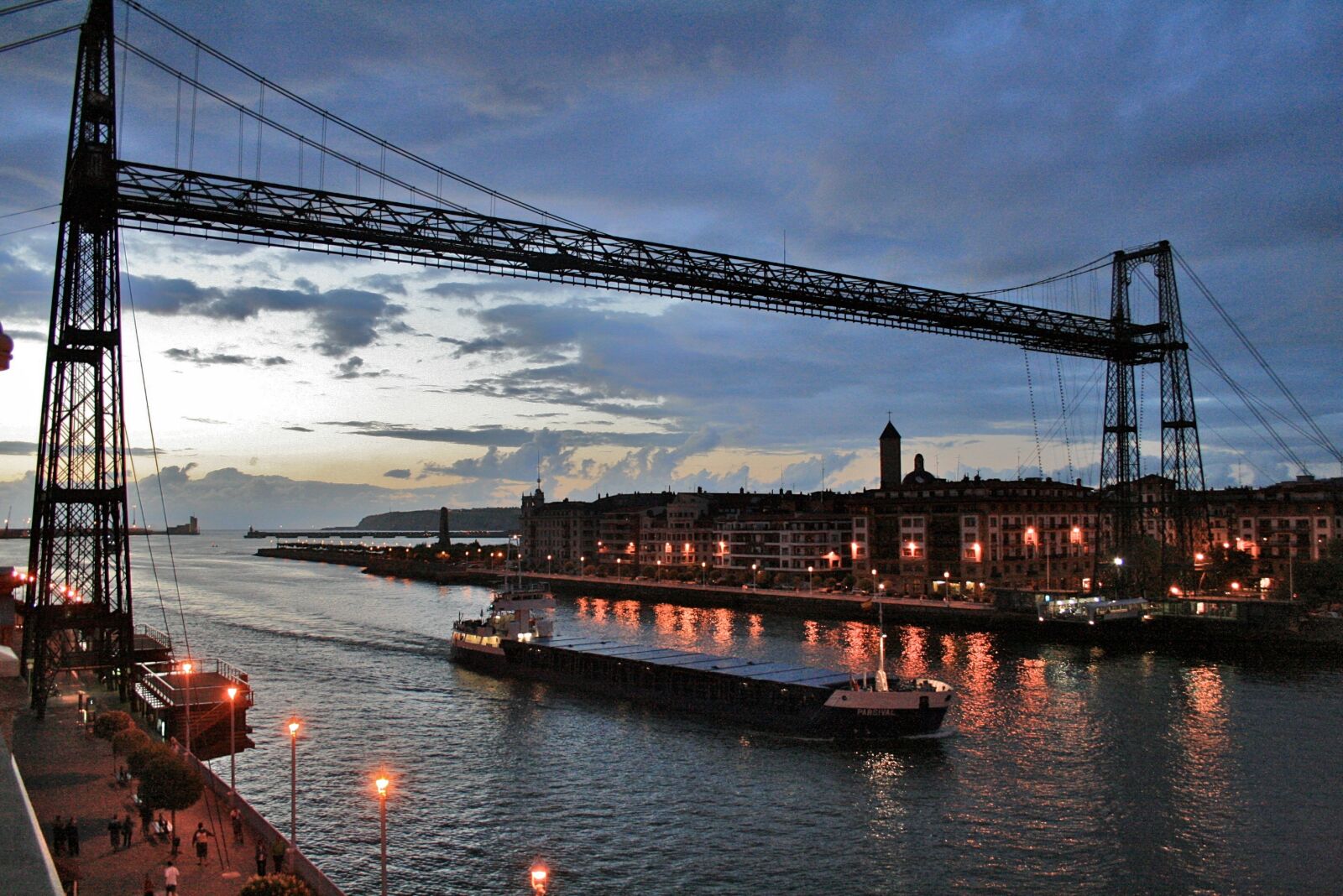 Canon EOS 400D (EOS Digital Rebel XTi / EOS Kiss Digital X) sample photo. Puente portugalete, bilbao, vizcaya photography