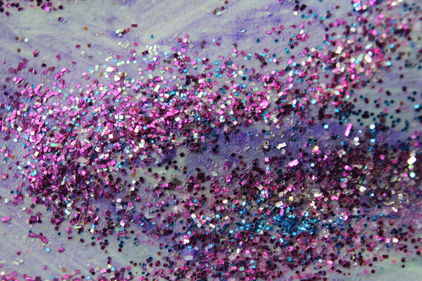 Canon EOS 600D (Rebel EOS T3i / EOS Kiss X5) sample photo. Sparkles, glitter, pink photography