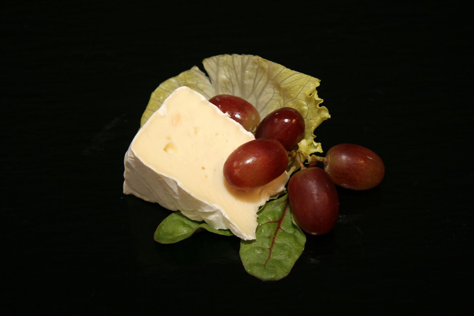 Canon EOS 20D sample photo. Cheese, brie, grapes photography