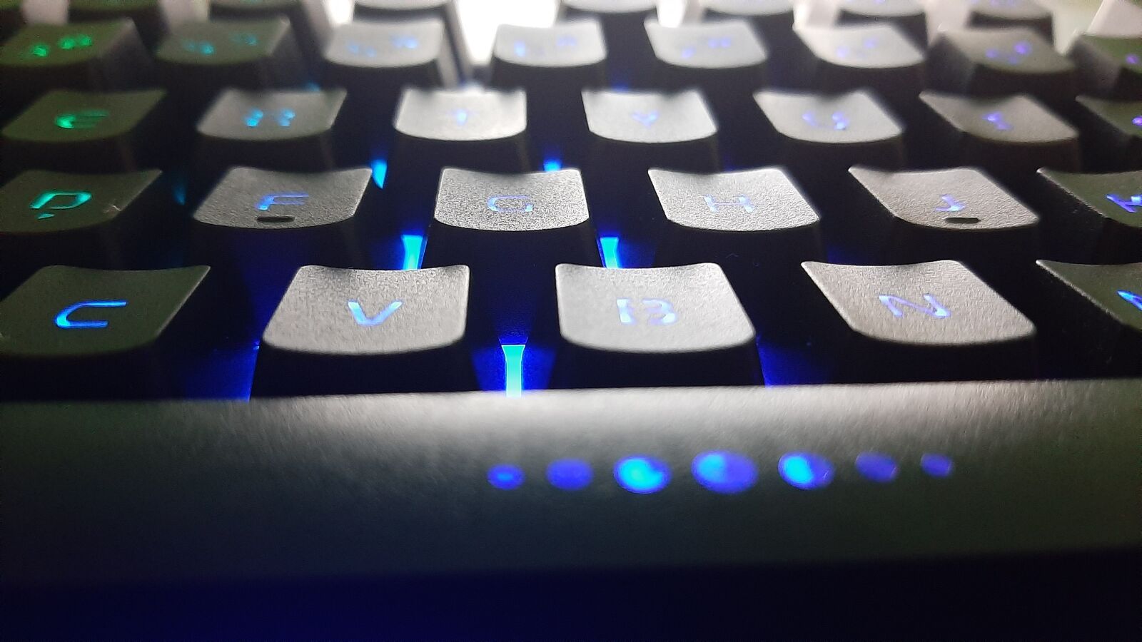 Samsung Galaxy A50 sample photo. Tech, keyboard, gaming photography