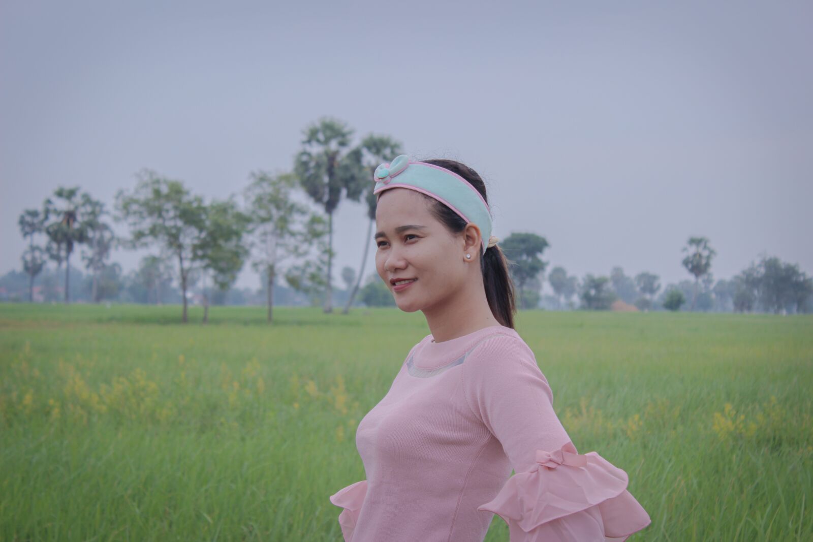 Canon EOS 600D (Rebel EOS T3i / EOS Kiss X5) sample photo. Field, khmer, cambodia photography
