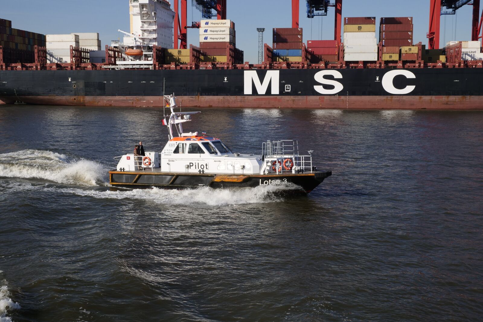 Panasonic Lumix DC-G9 sample photo. Ship, pilot boat, transport photography
